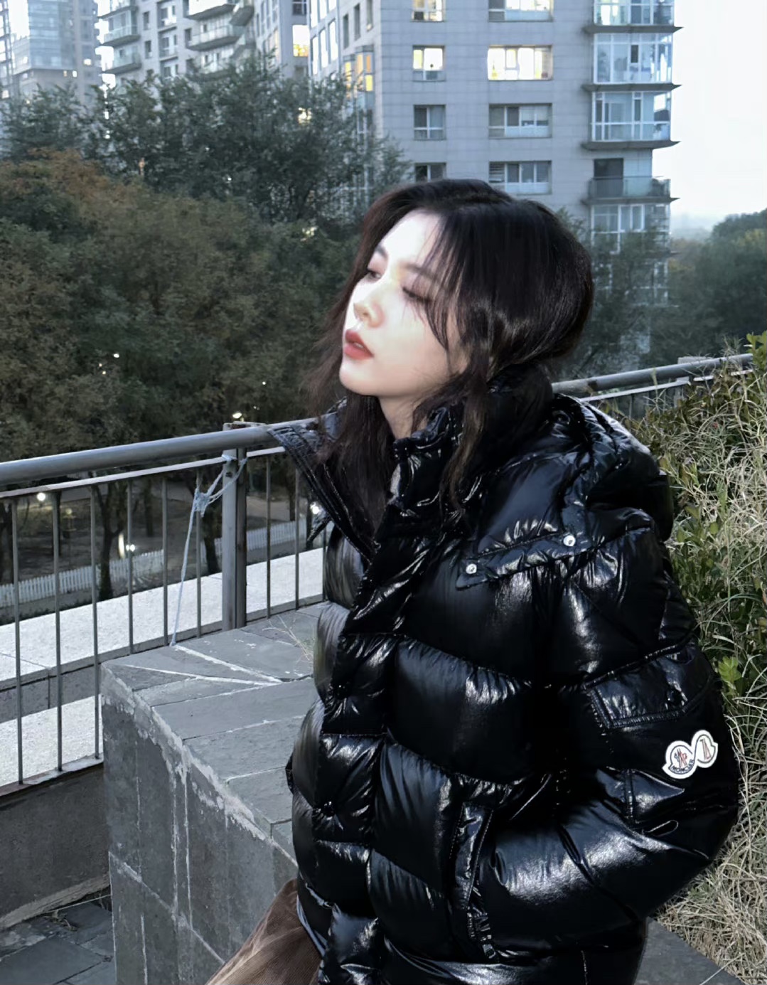 Moncler Down Jacket White Duck Down Black M-l-xl