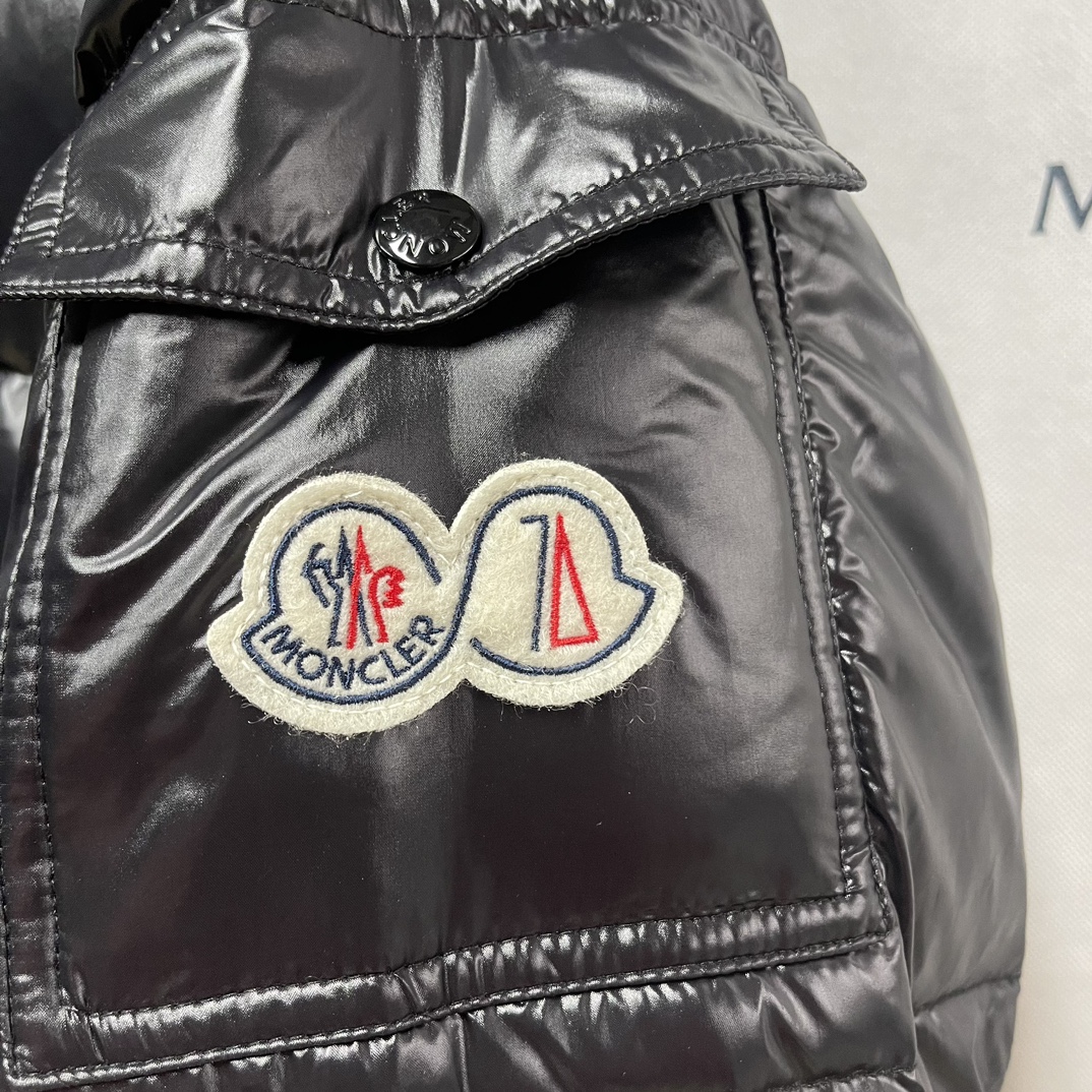 Moncler Down Jacket White Duck Down Black M-l-xl
