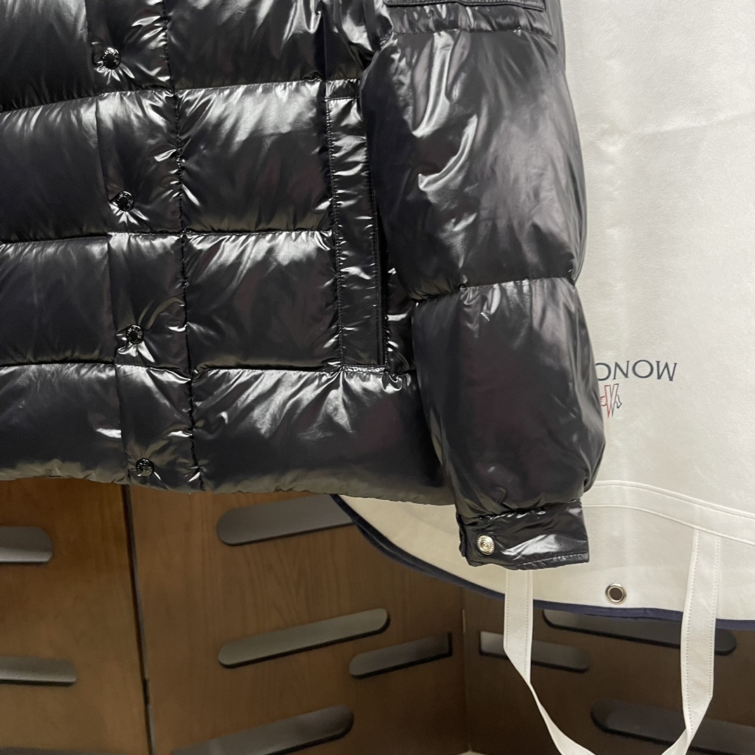 Moncler Down Jacket White Duck Down Black M-l-xl