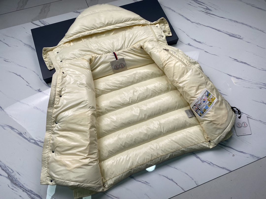 Moncler Down Jacket White Duck Down Black M-l-xl