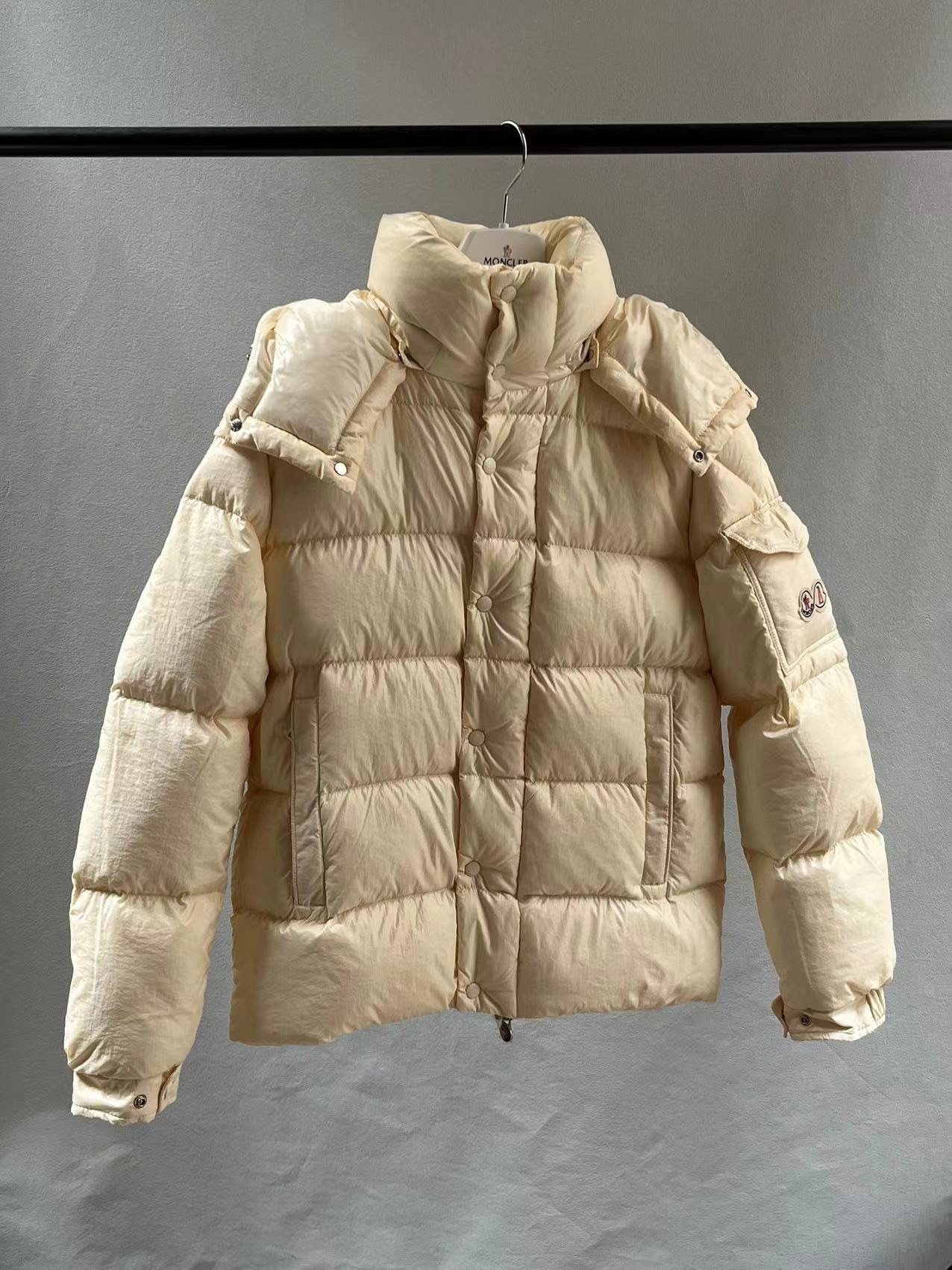 Moncler Down Jacket White Duck Down Black M-l-xl