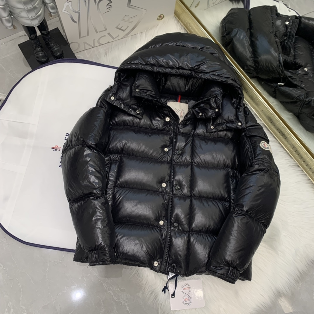 Moncler Down Jacket White Duck Down Black M-l-xl