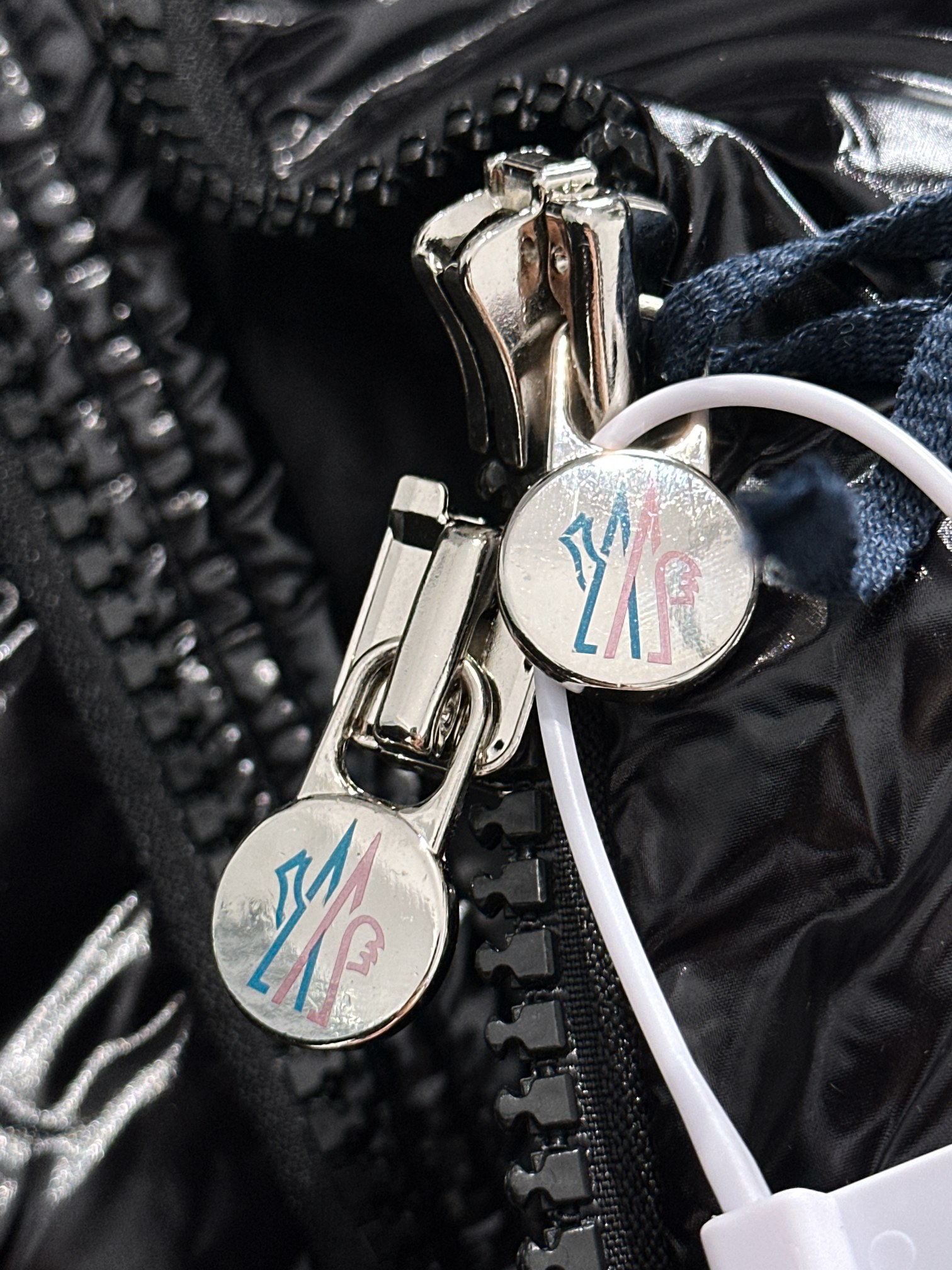 Moncler Down Jacket White Duck Down Black M-l-xl