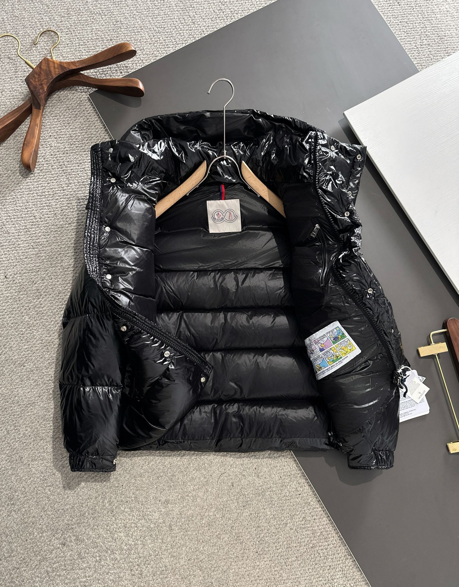 Moncler Down Jacket White Duck Down Black M-l-xl