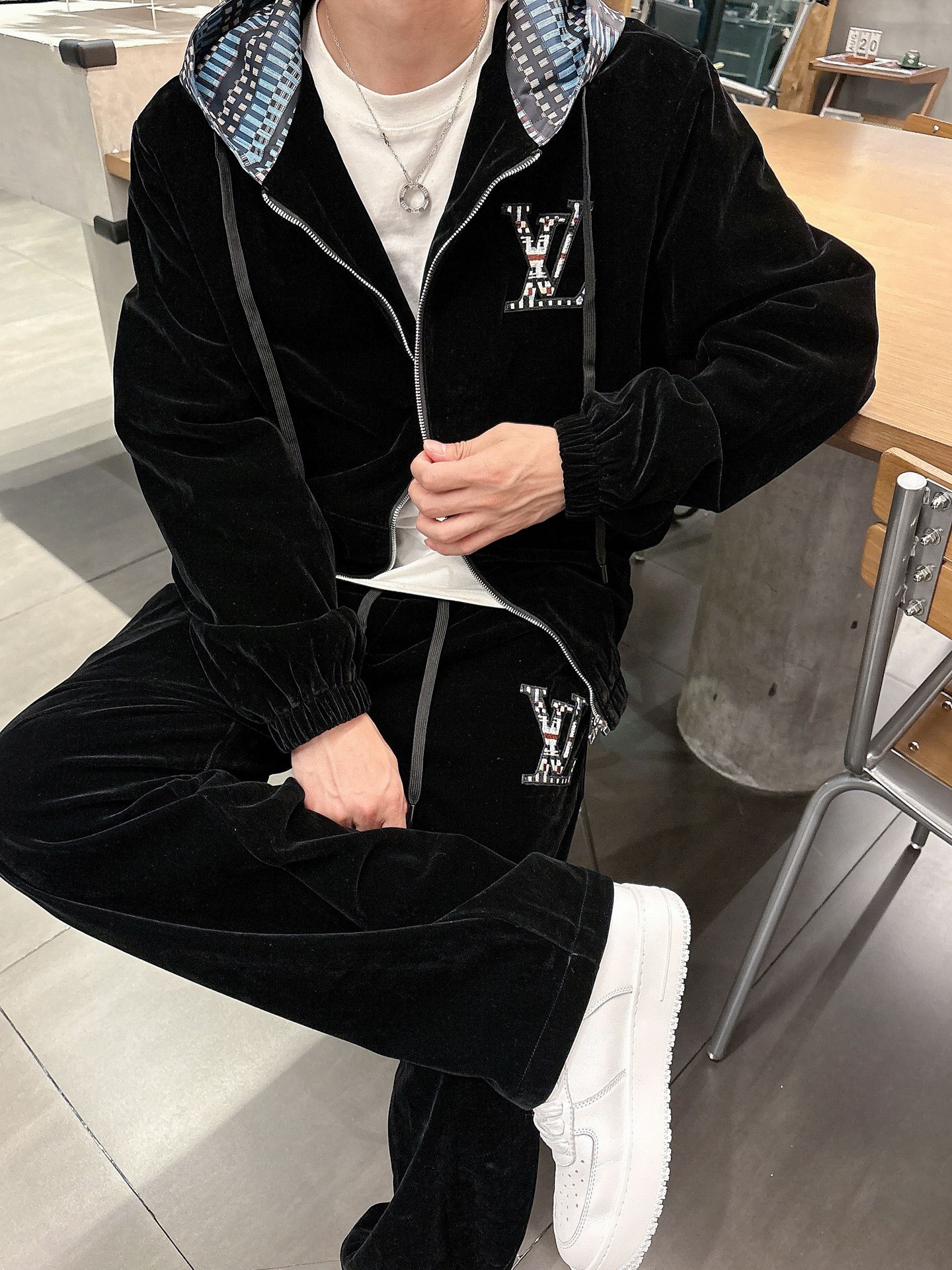 Louis Vuitton Basic Clothing Hooded M-l-xl
