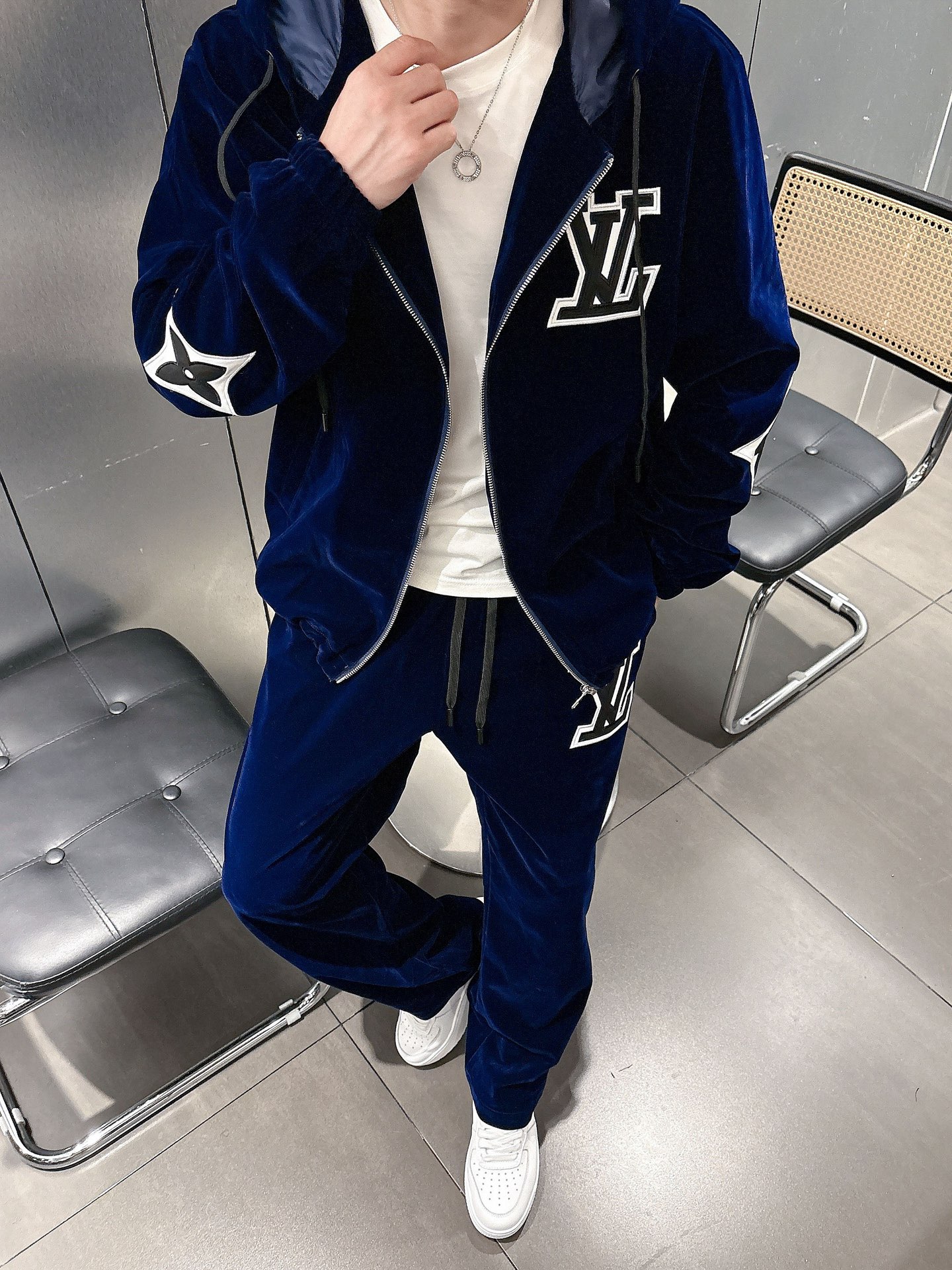 Louis Vuitton Basic Clothing Hooded M-l-xl