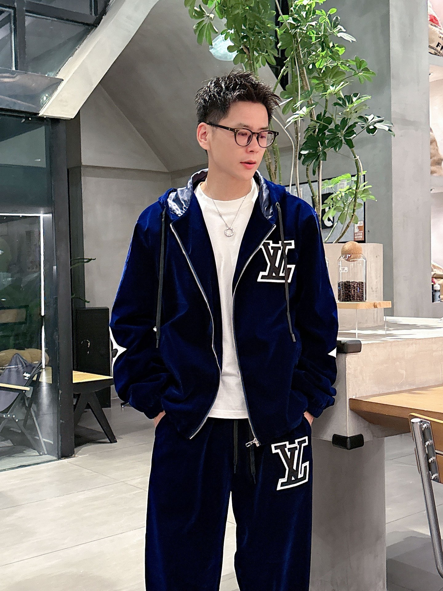 Louis Vuitton Basic Clothing Hooded M-l-xl