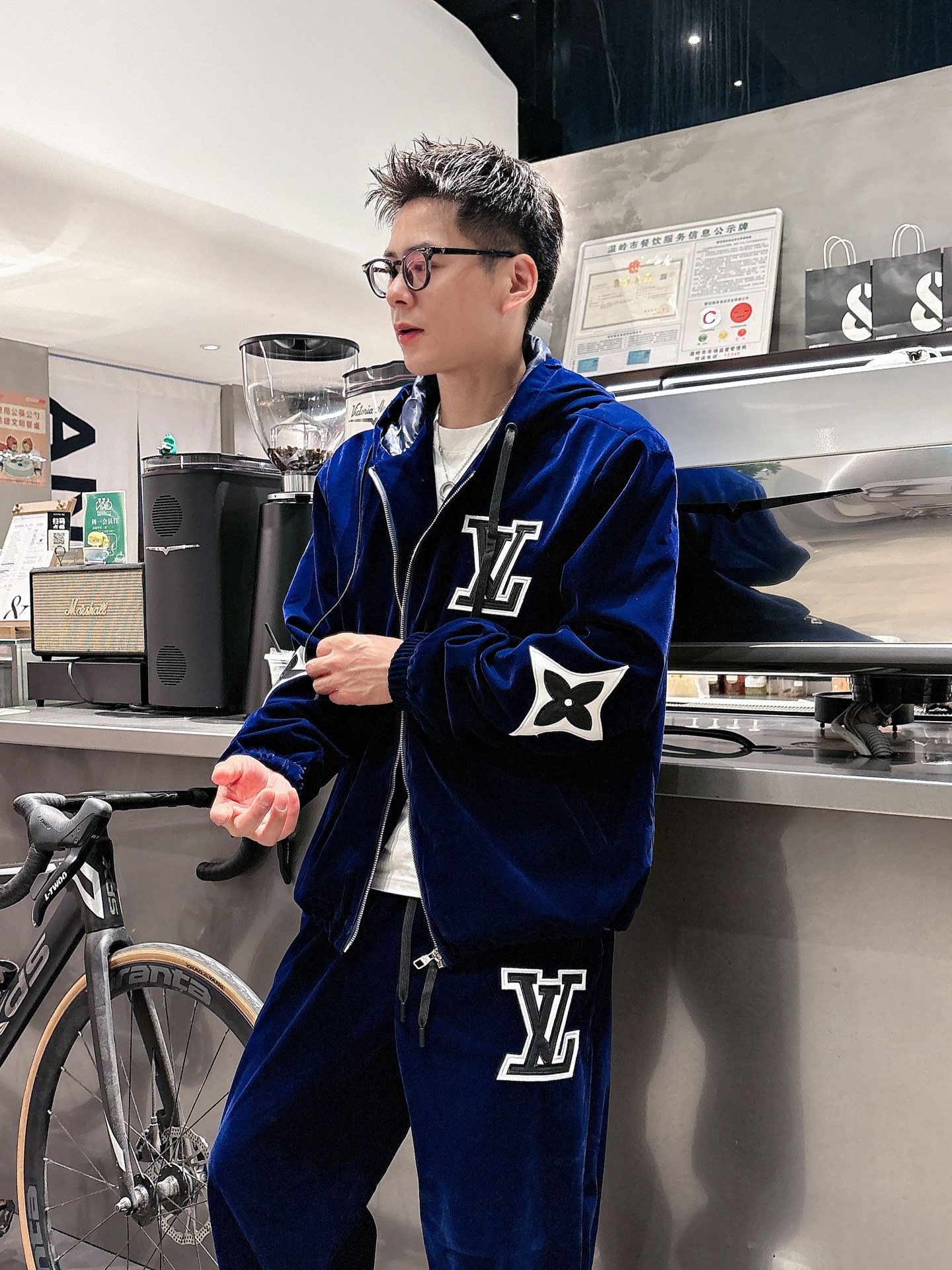 Louis Vuitton Basic Clothing Hooded M-l-xl