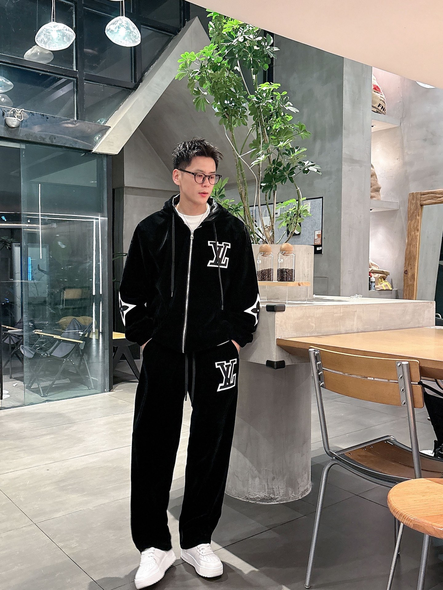 Louis Vuitton Basic Clothing Hooded M-l-xl