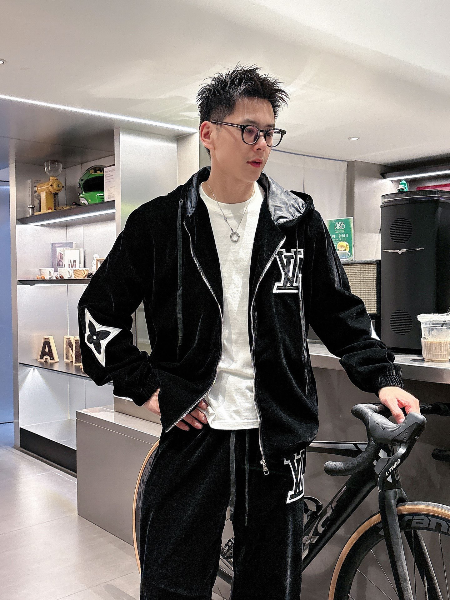 Louis Vuitton Basic Clothing Hooded M-l-xl
