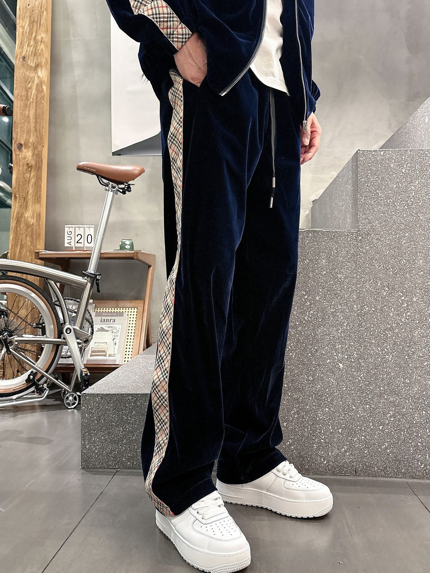 Burberry Basic Clothing M-xl