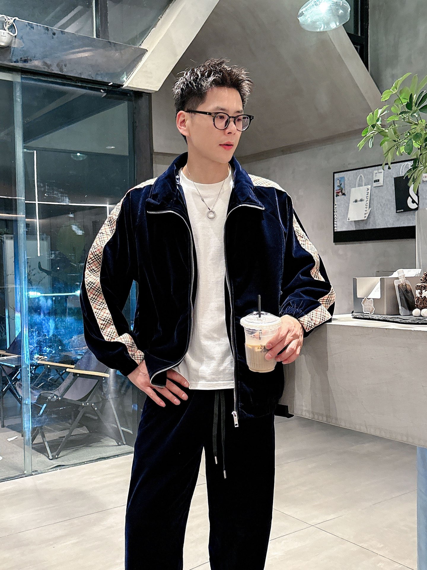 Burberry Basic Clothing M-xl