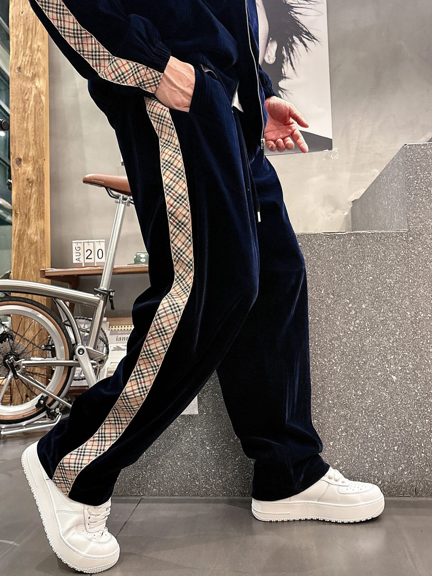 Burberry Basic Clothing M-xl