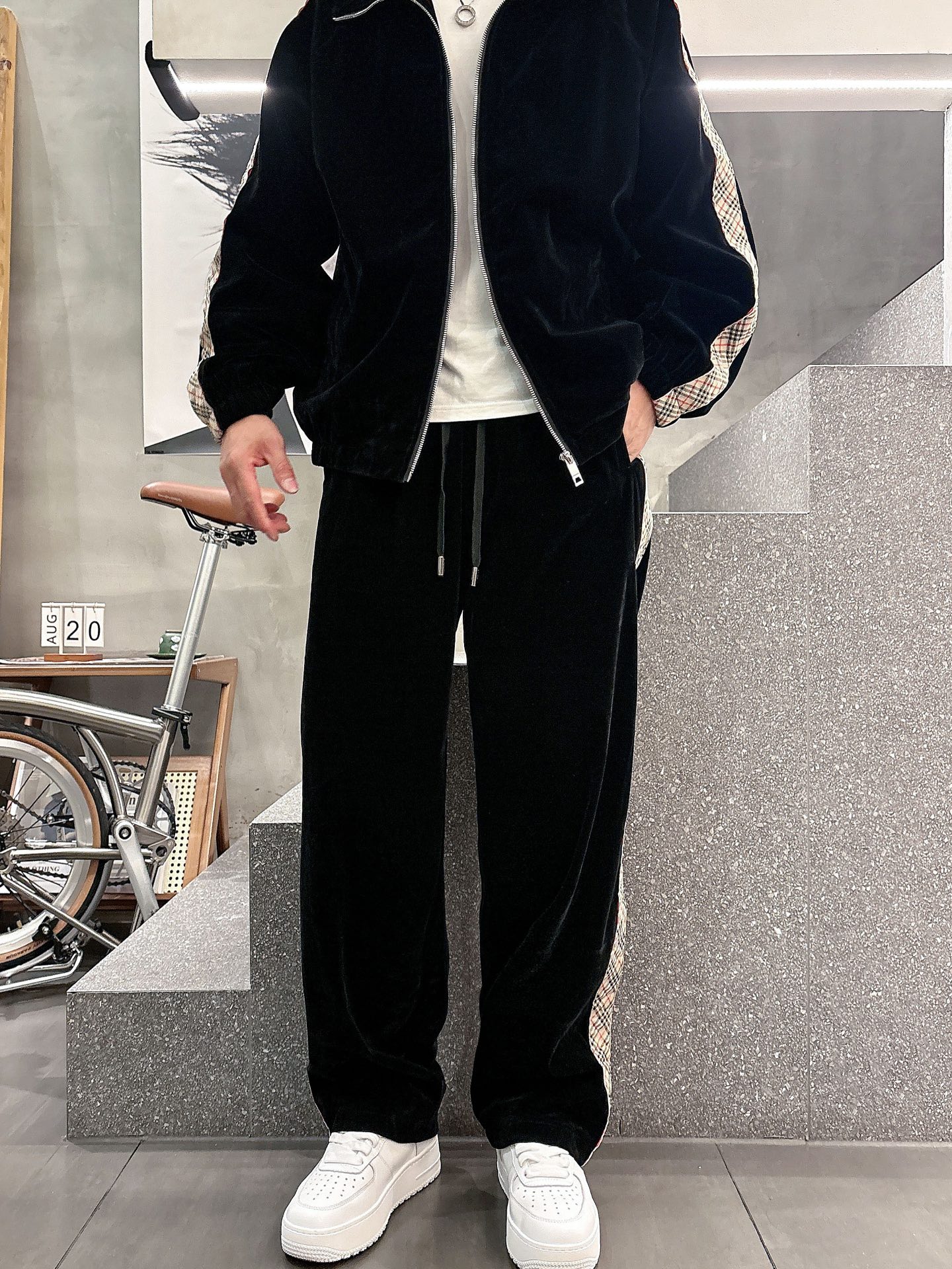 Burberry Basic Clothing M-xl