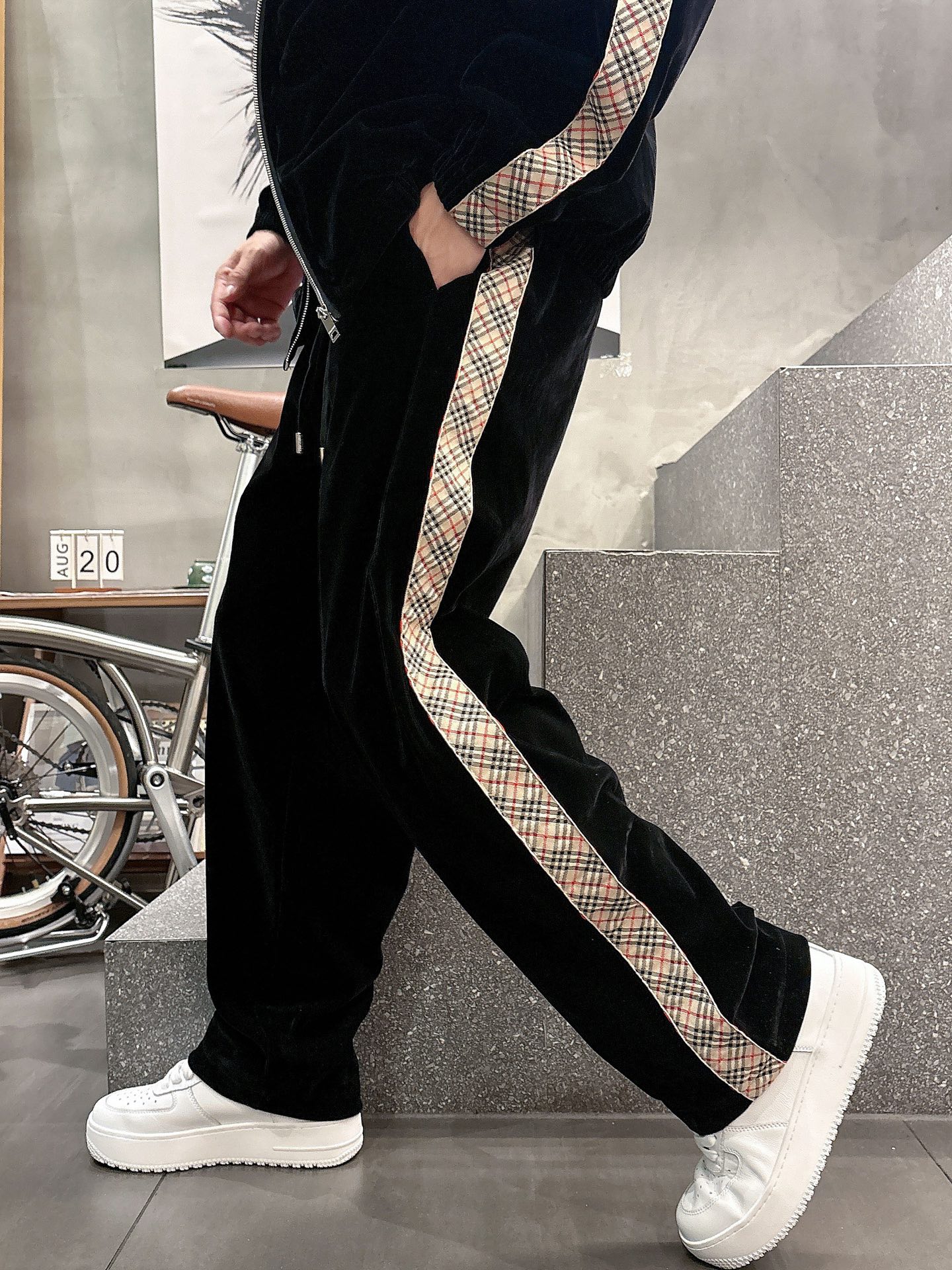 Burberry Basic Clothing M-xl