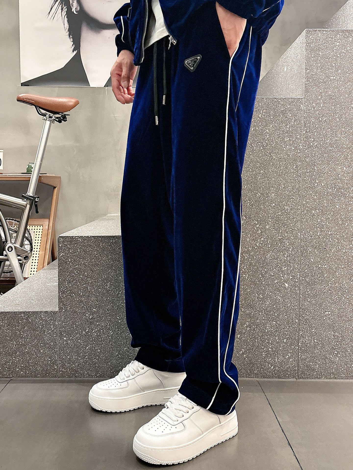 Prada Basic Clothing M-xl