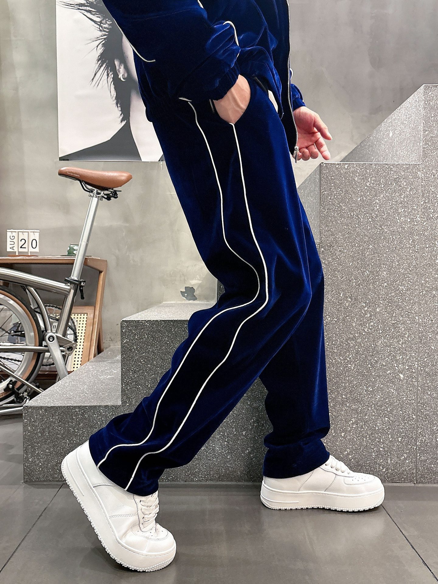 Prada Basic Clothing M-xl