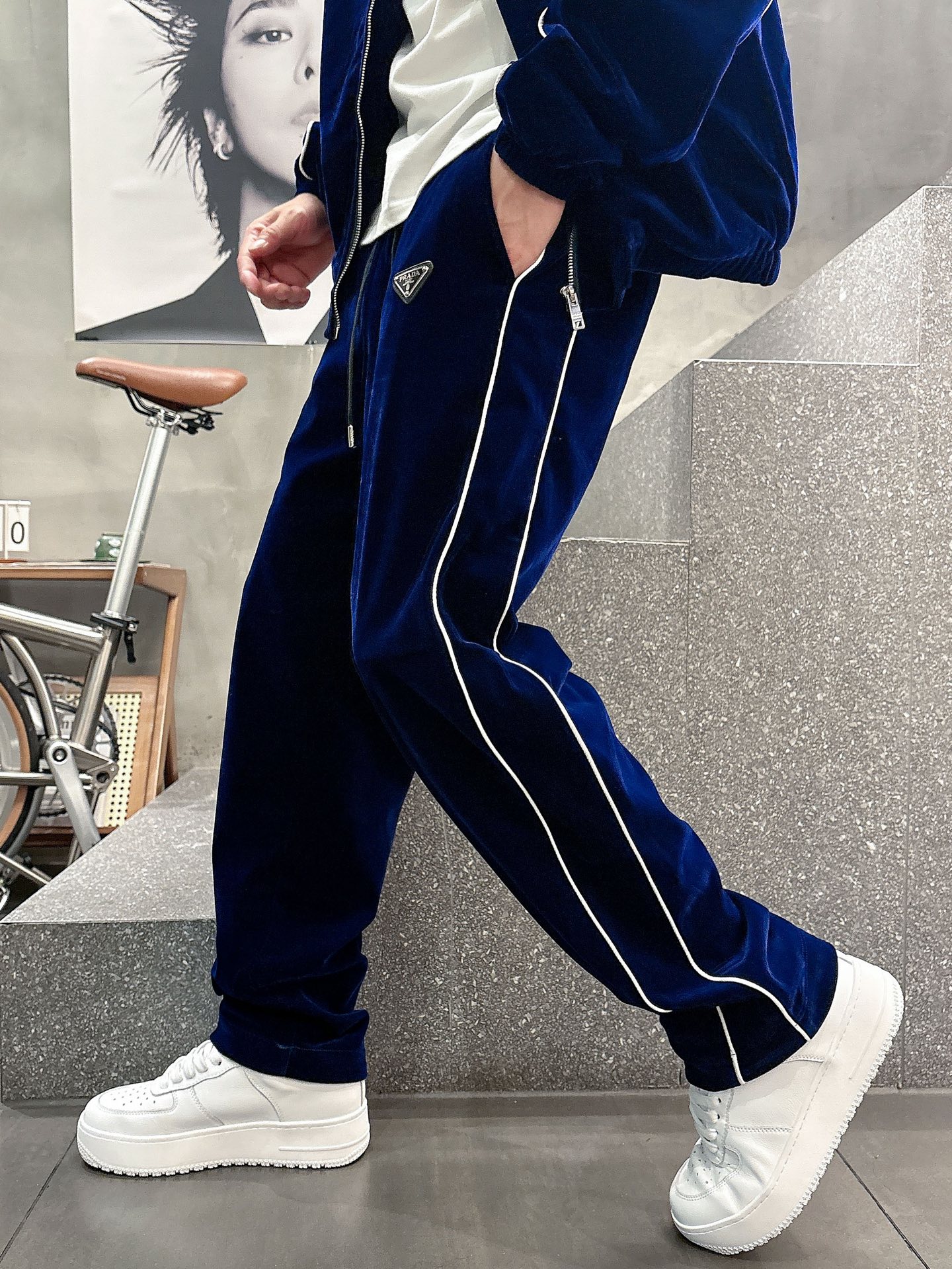 Prada Basic Clothing M-xl