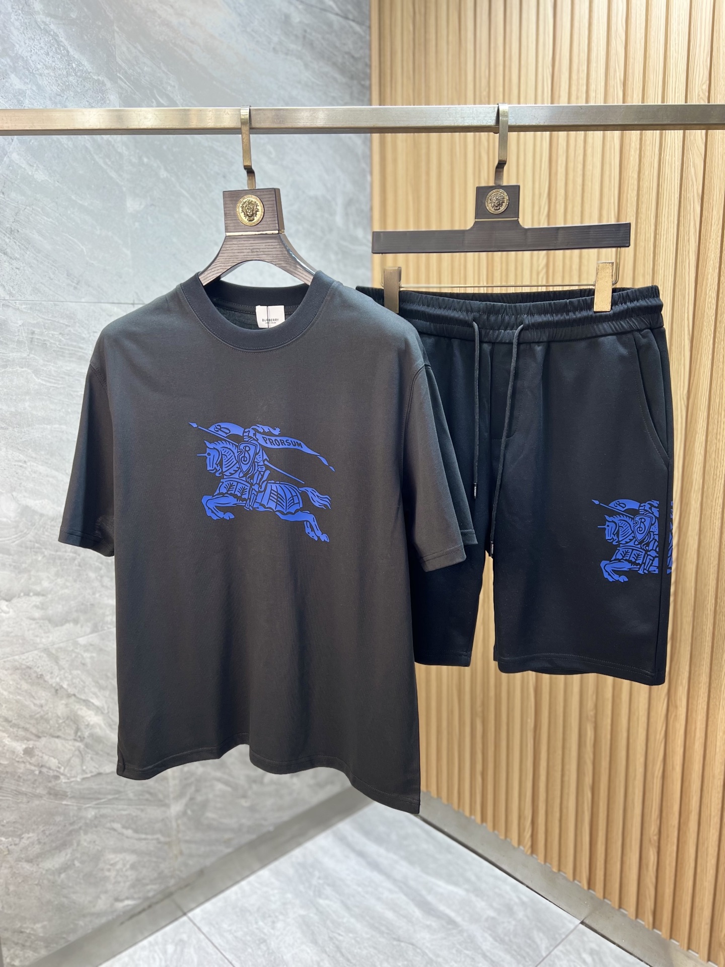 Burberry Basic Clothing M-l-xxxl-175140