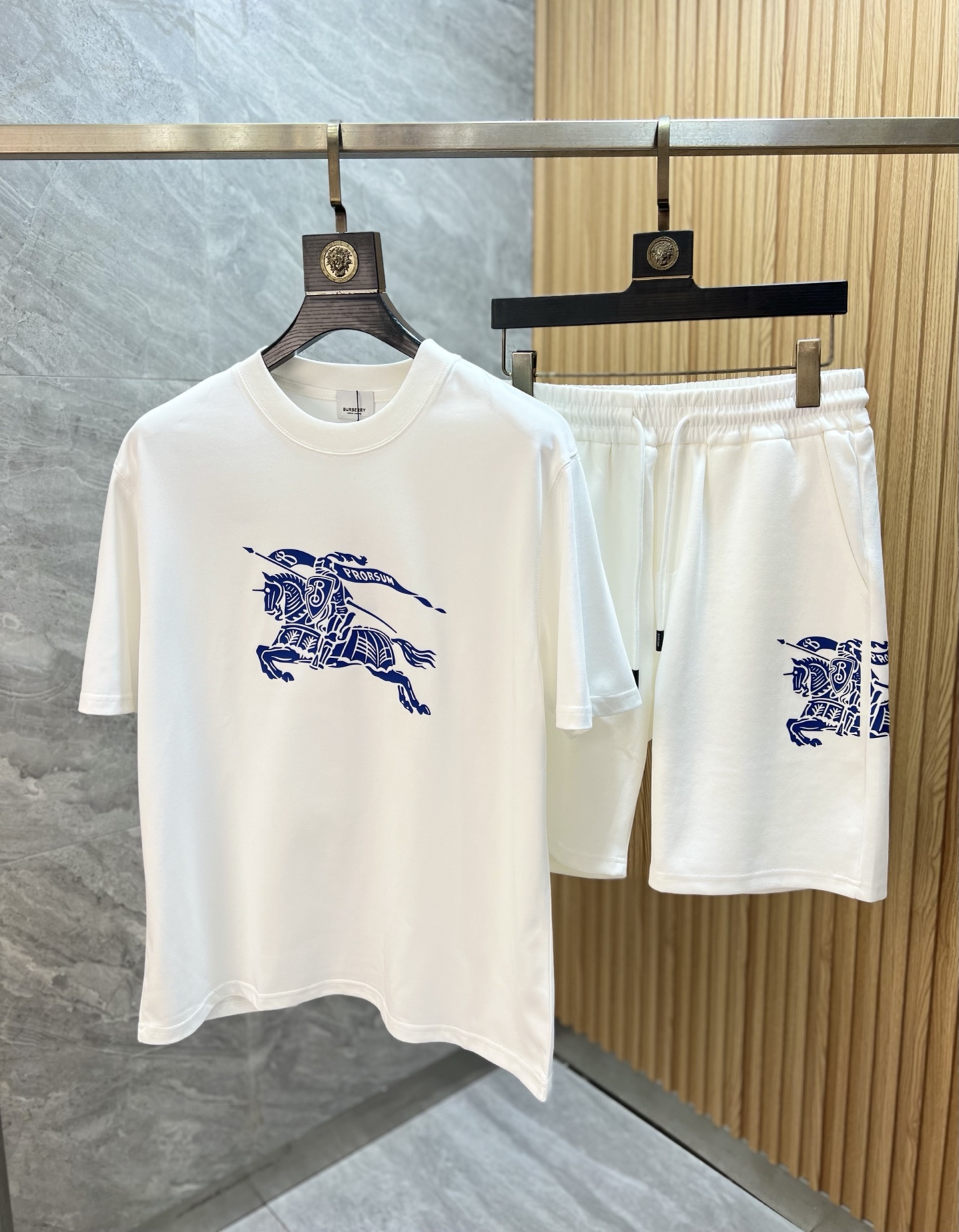 Burberry Basic Clothing M-l-xxxl-175140
