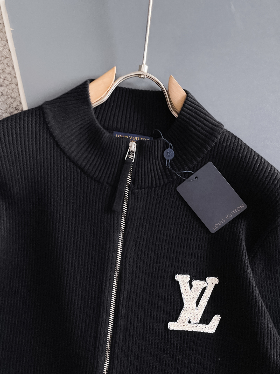 Louis Vuitton Basic Clothing Wool M-l-xl