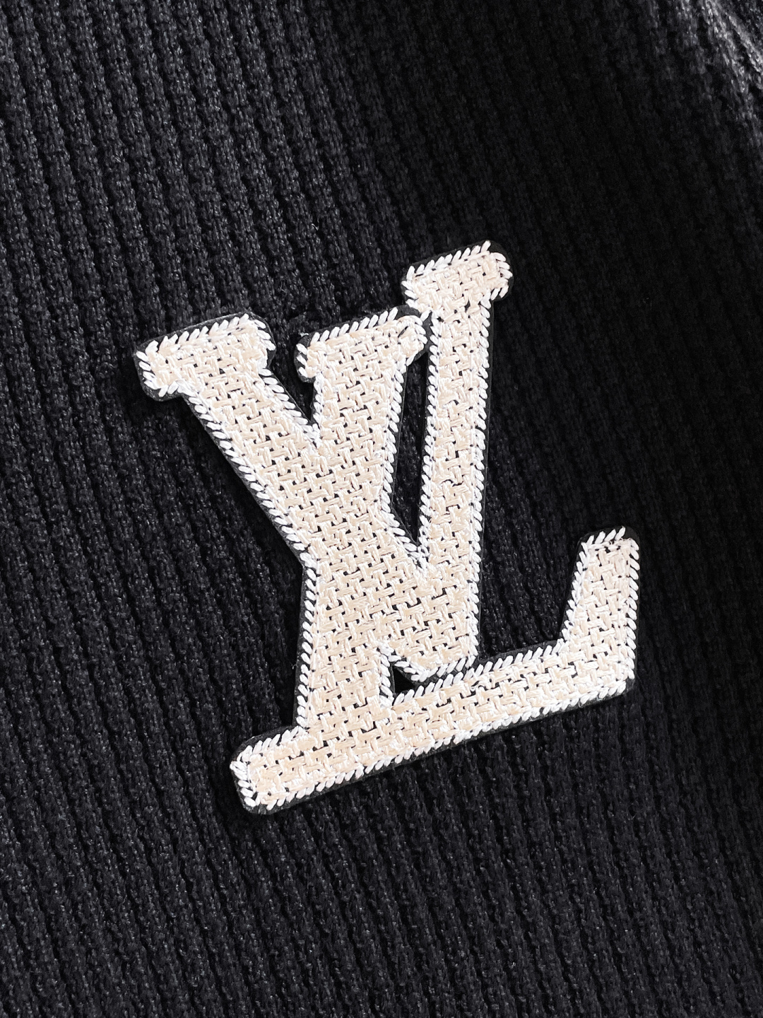 Louis Vuitton Basic Clothing Wool M-l-xl