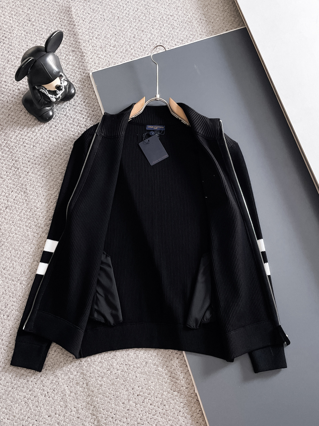 Louis Vuitton Basic Clothing Wool M-l-xl