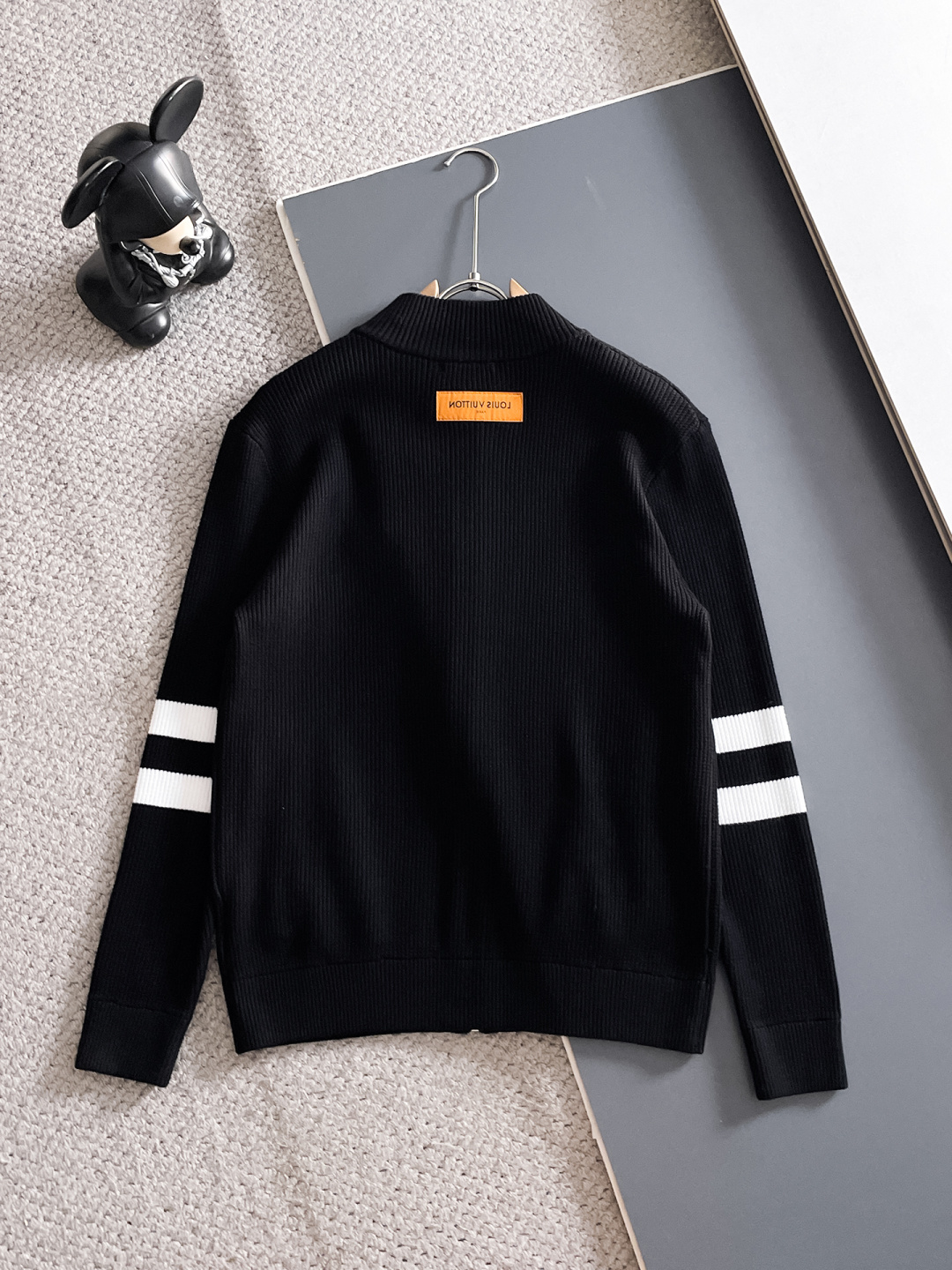 Louis Vuitton Basic Clothing Wool M-l-xl