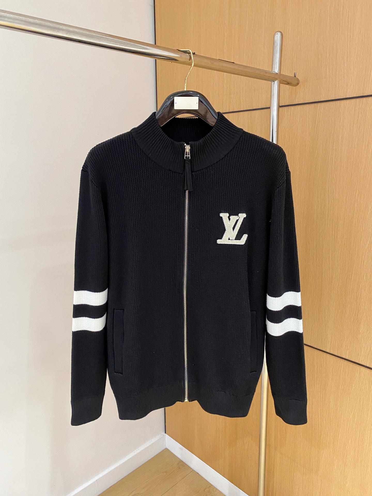 Louis Vuitton Basic Clothing Wool M-l-xl