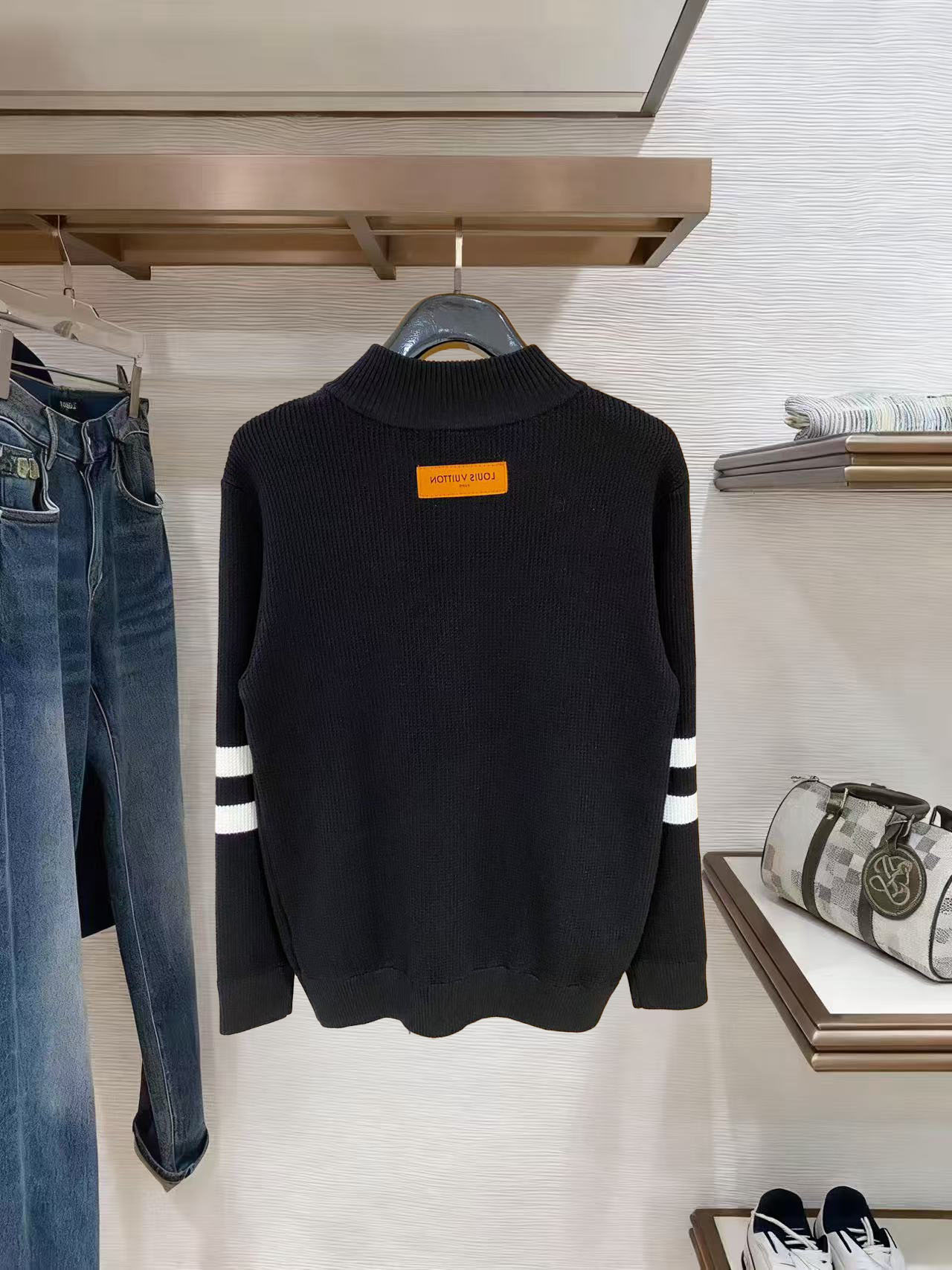 Louis Vuitton Basic Clothing Wool M-l-xl
