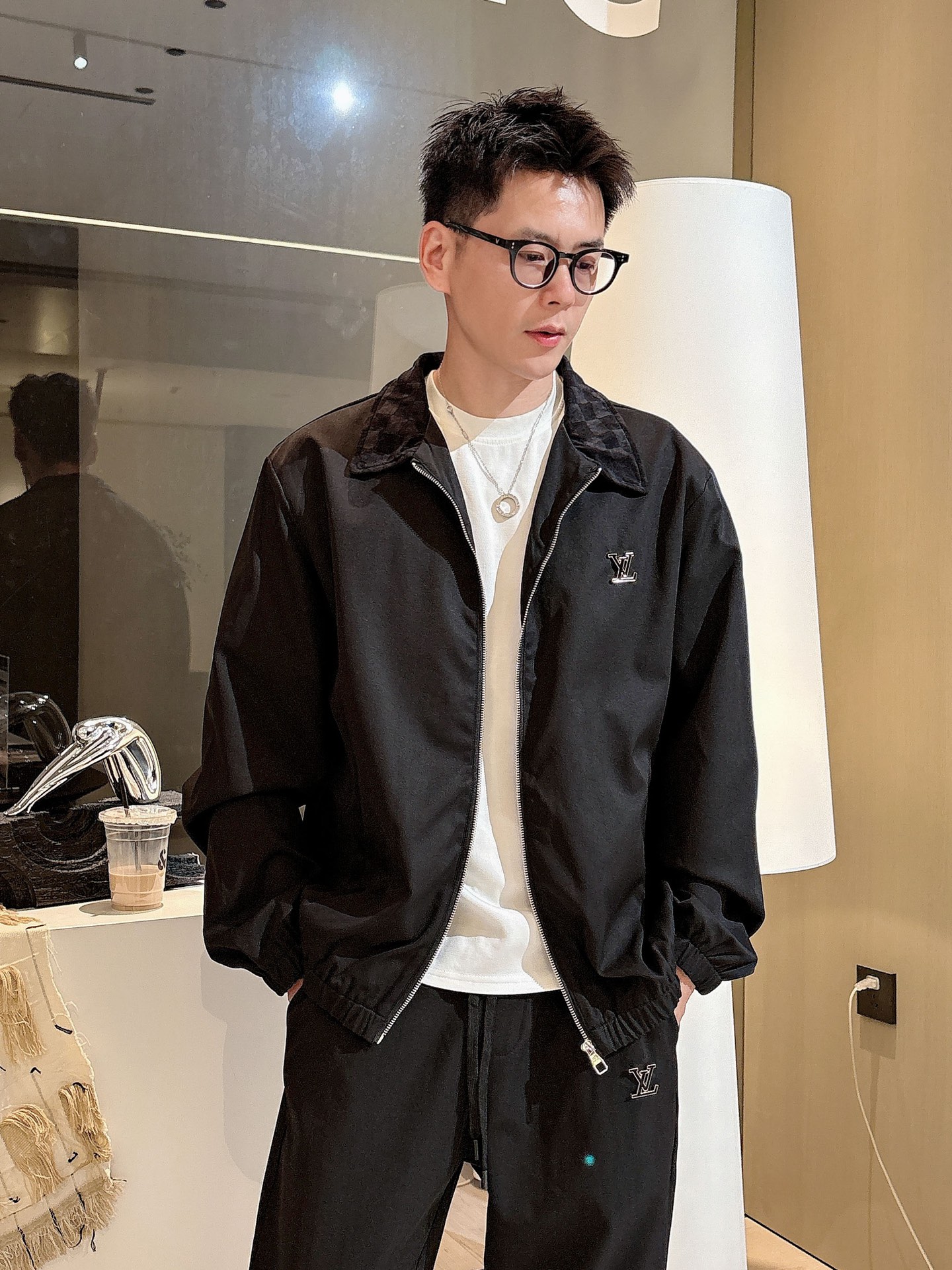 Louis Vuitton Basic Clothing M-l-xl