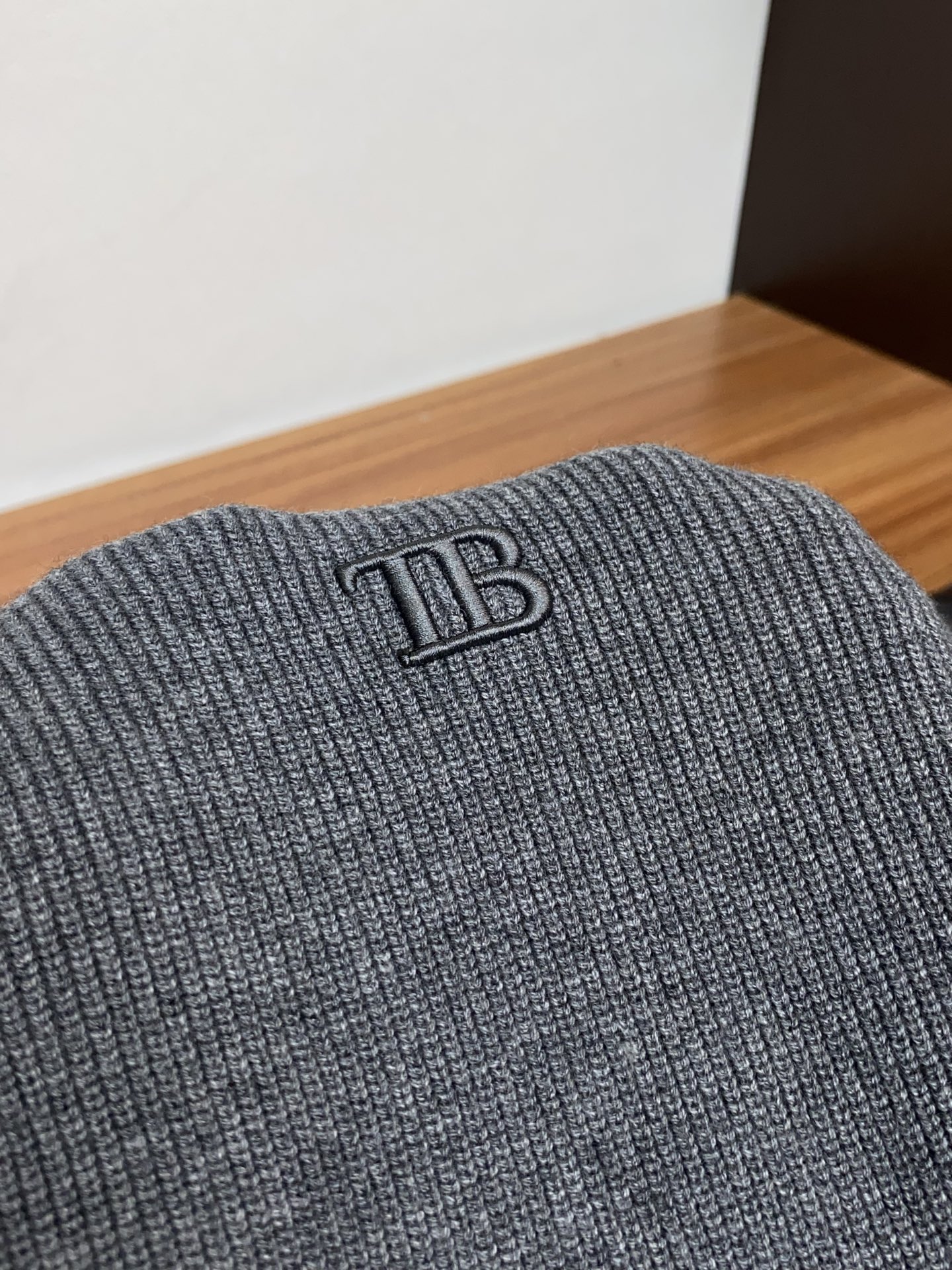 Burberry Basic Clothing Wool M-xl