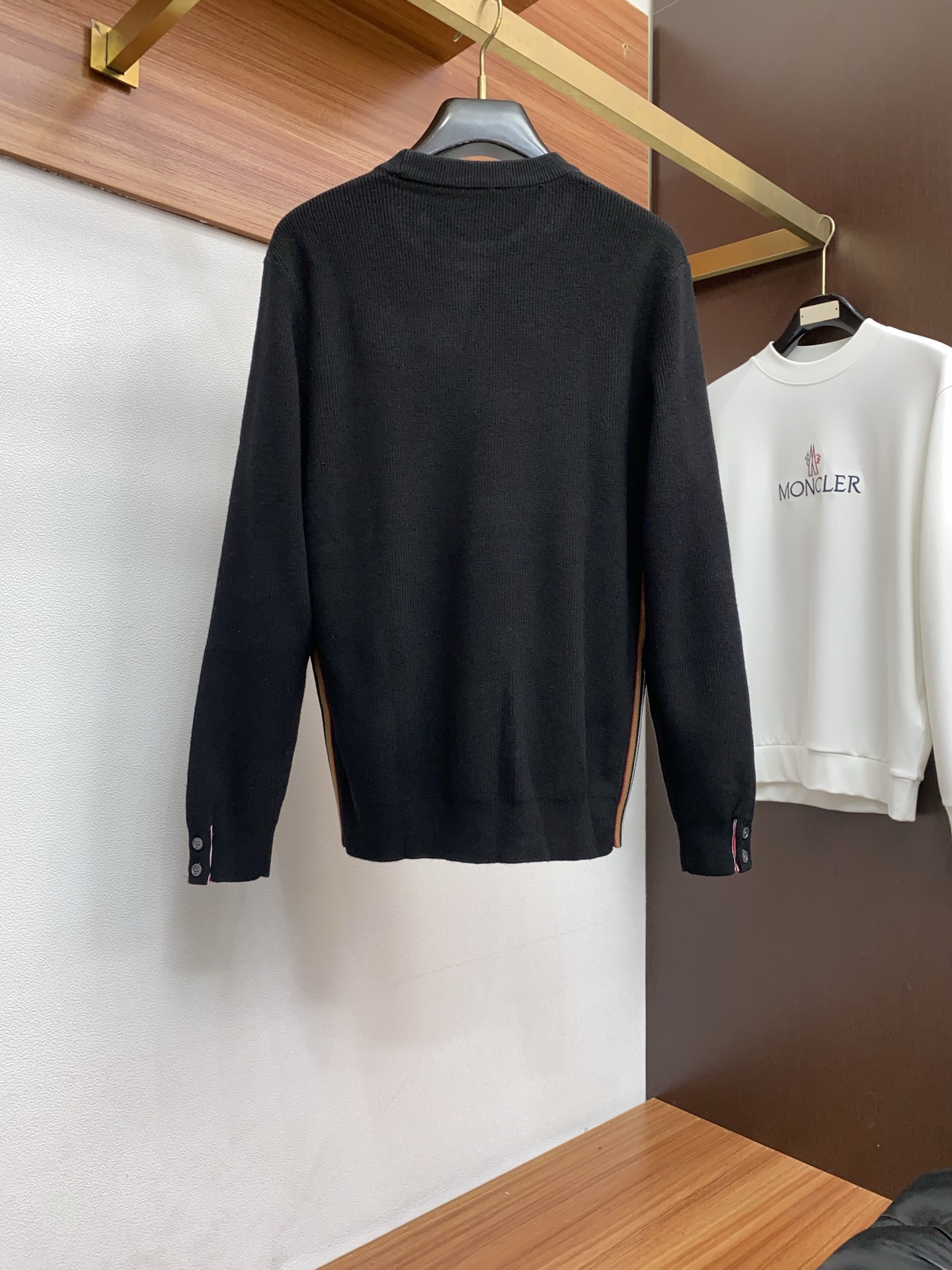 Burberry Basic Clothing Wool M-xl