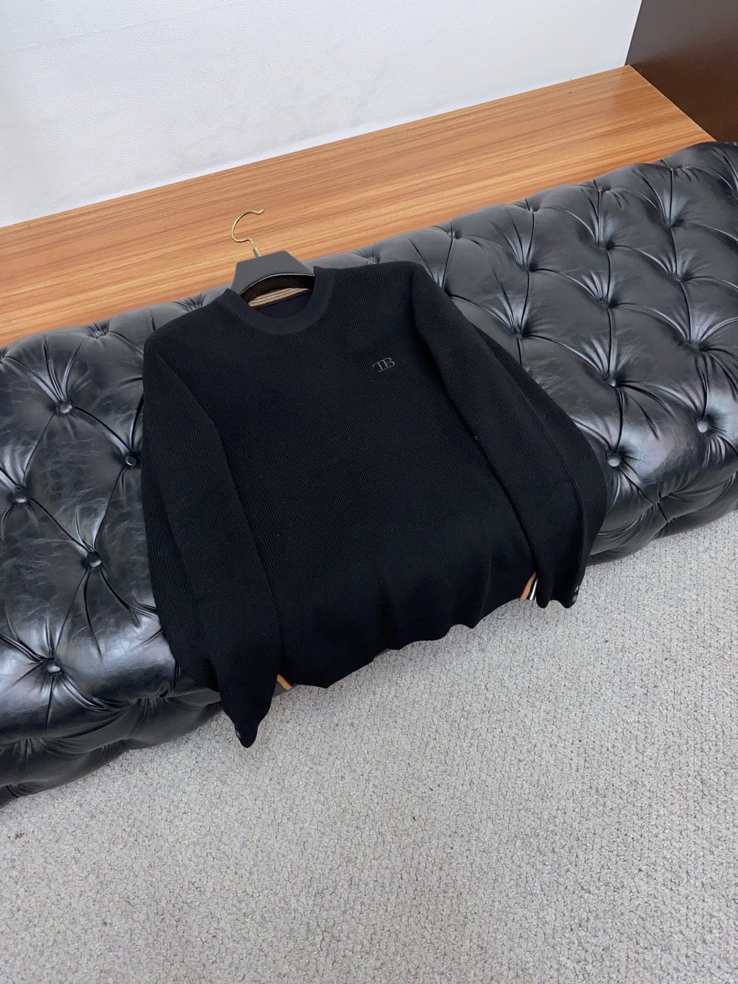 Burberry Basic Clothing Wool M-xl