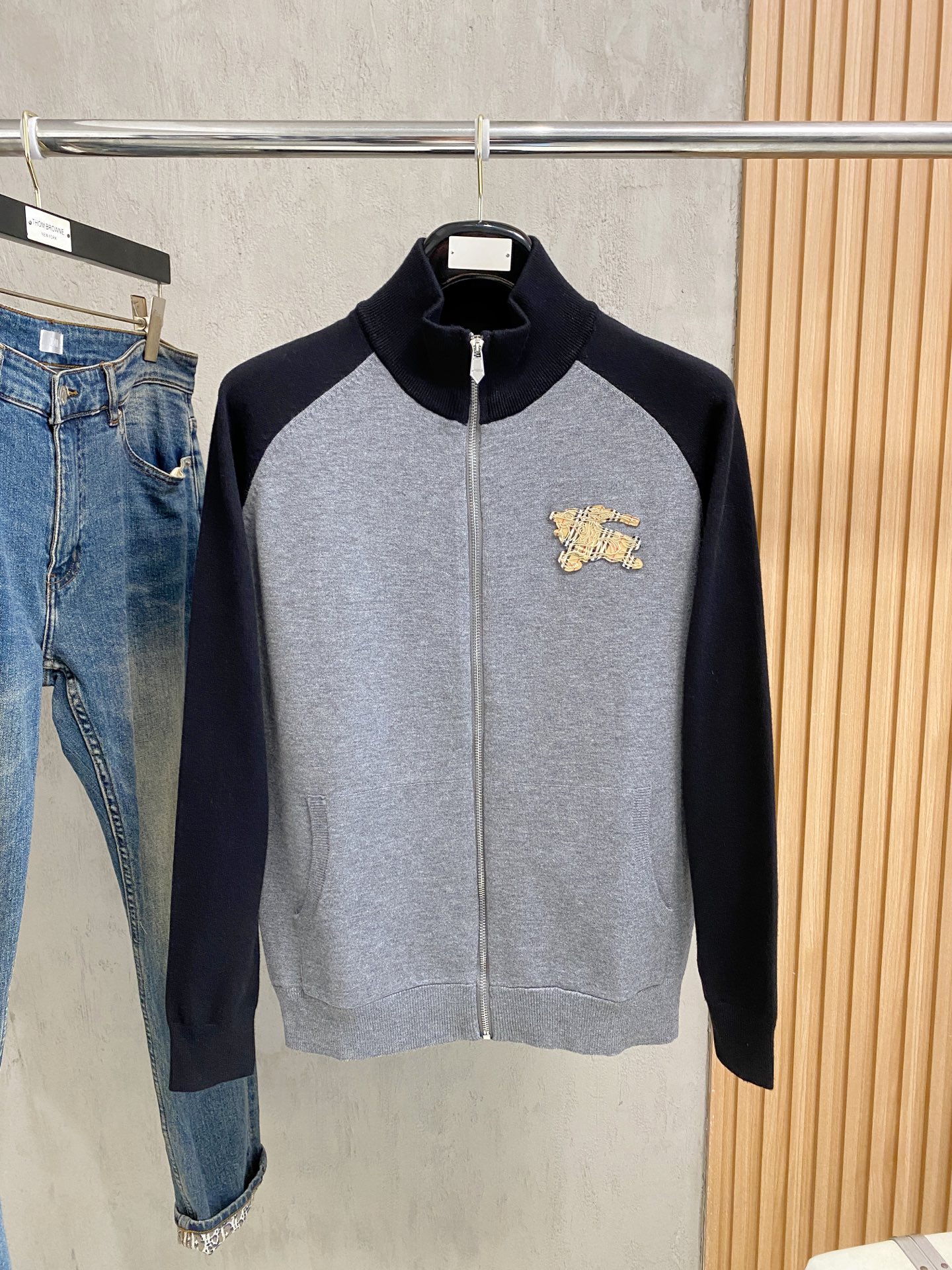 Burberry Basic Clothing Wool M-xl