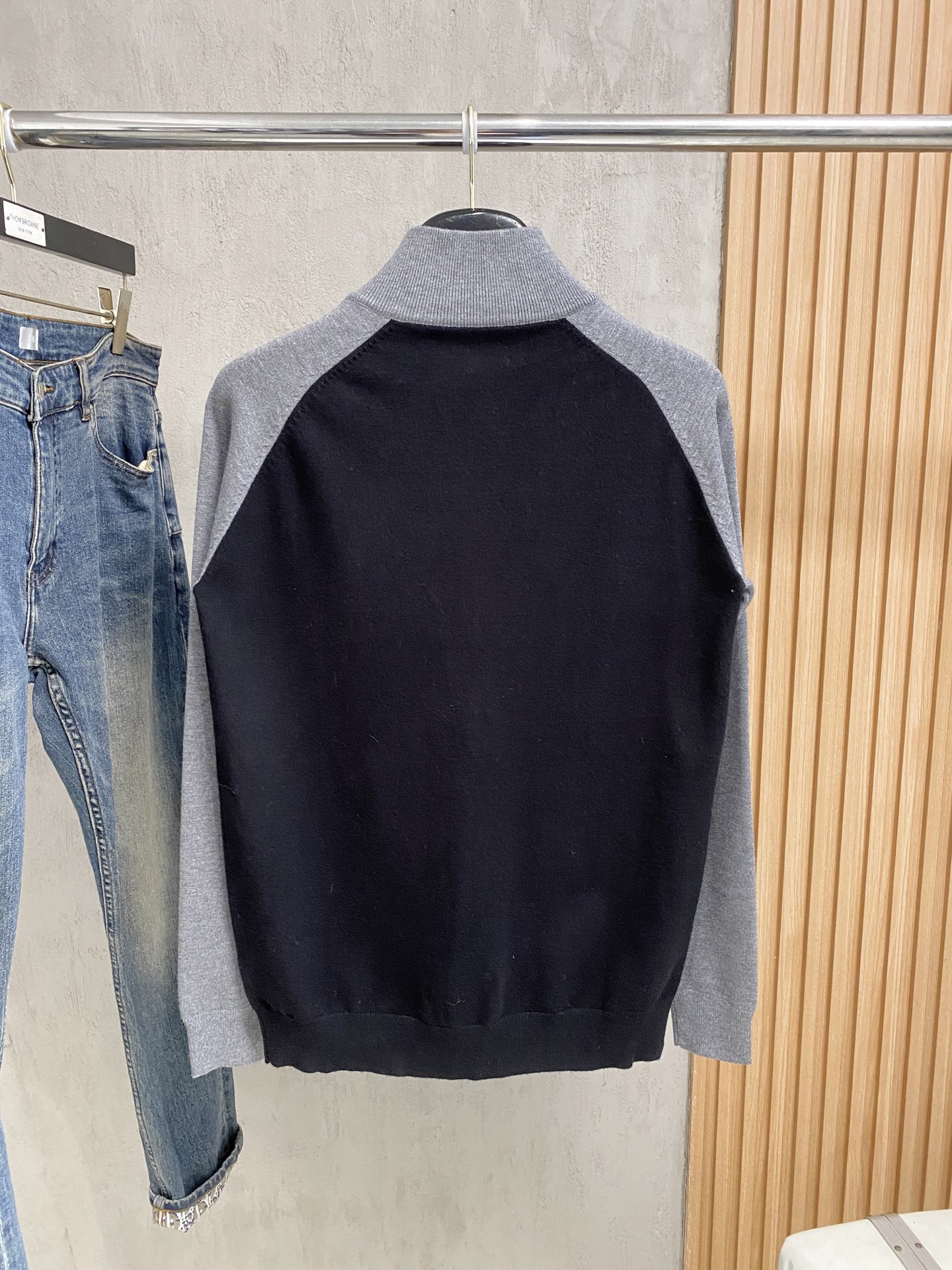 Burberry Basic Clothing Wool M-xl