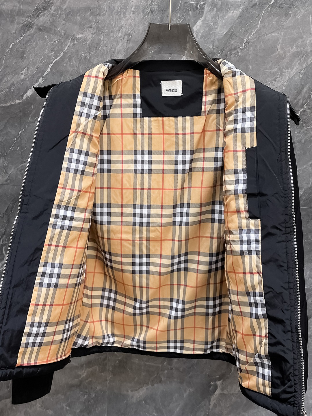 Burberry Couple Down Jacket Cotton M-l-xl