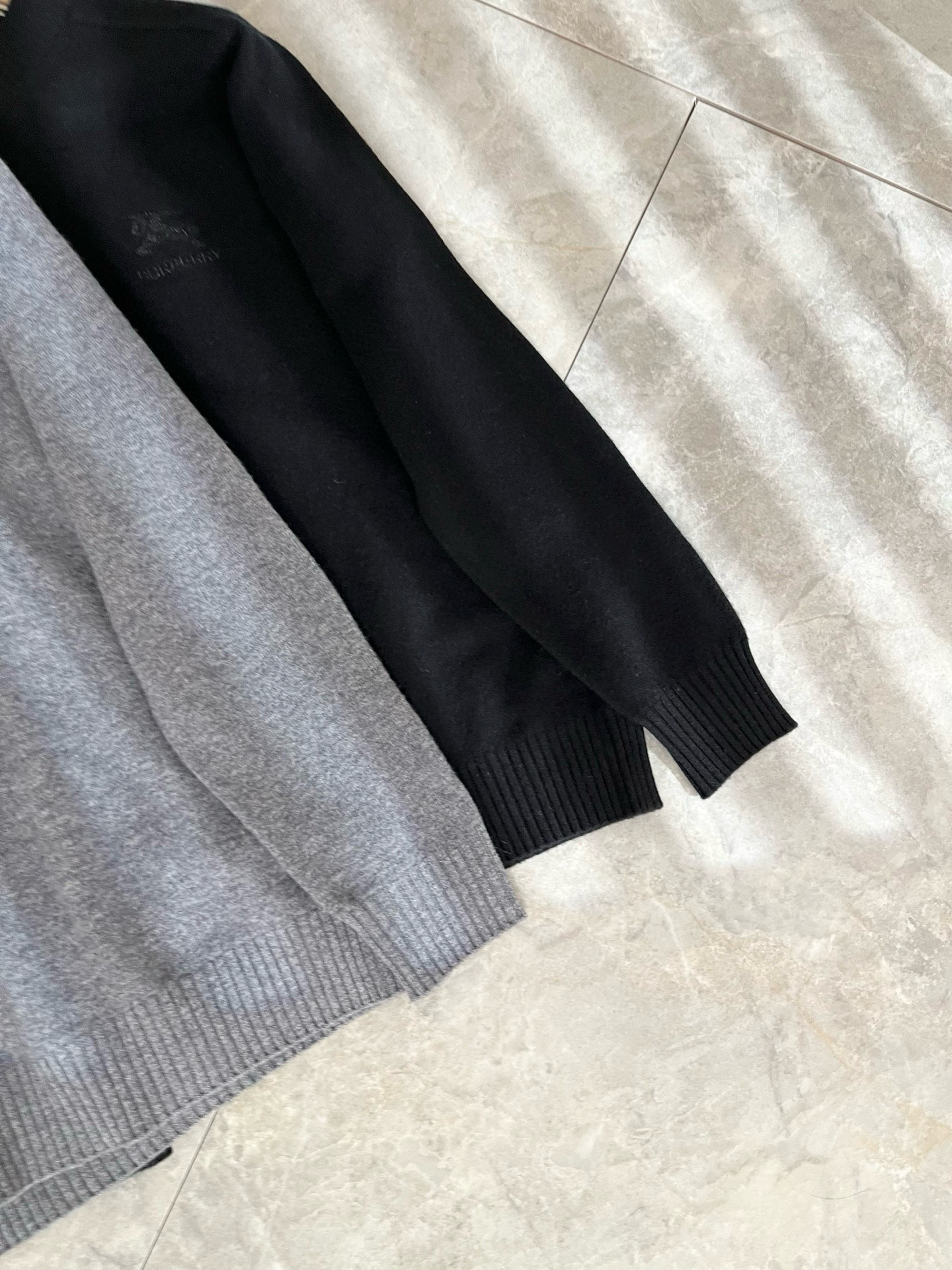Burberry Basic Clothing Wool M-l-xl