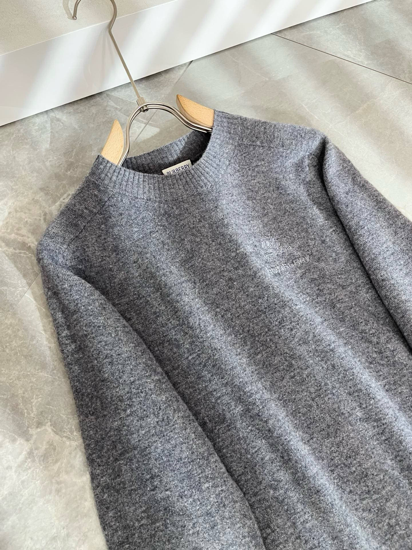 Burberry Basic Clothing Wool M-l-xl