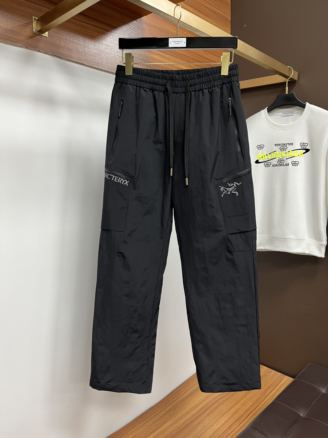 Arcteryx Male Basic Clothing White Duck Down