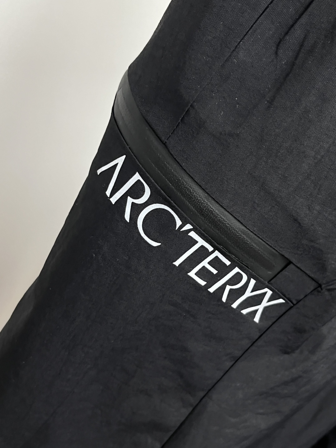Arcteryx Male Basic Clothing White Duck Down