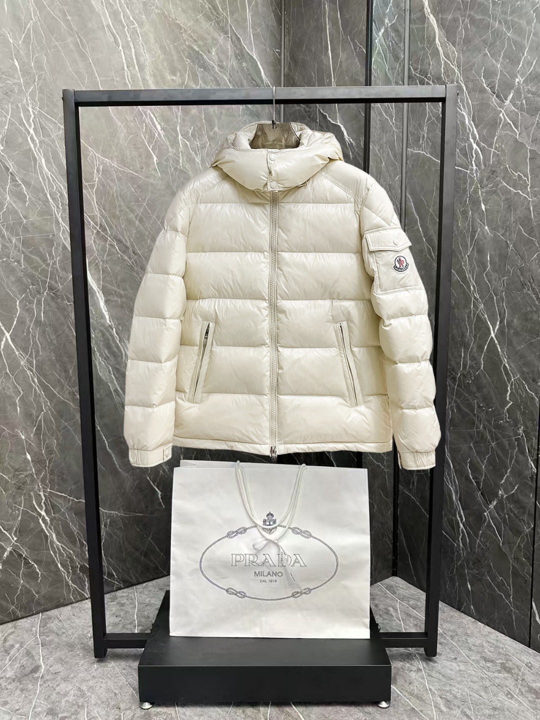 Moncler Couple Down Jacket Goose Down M-l-xl