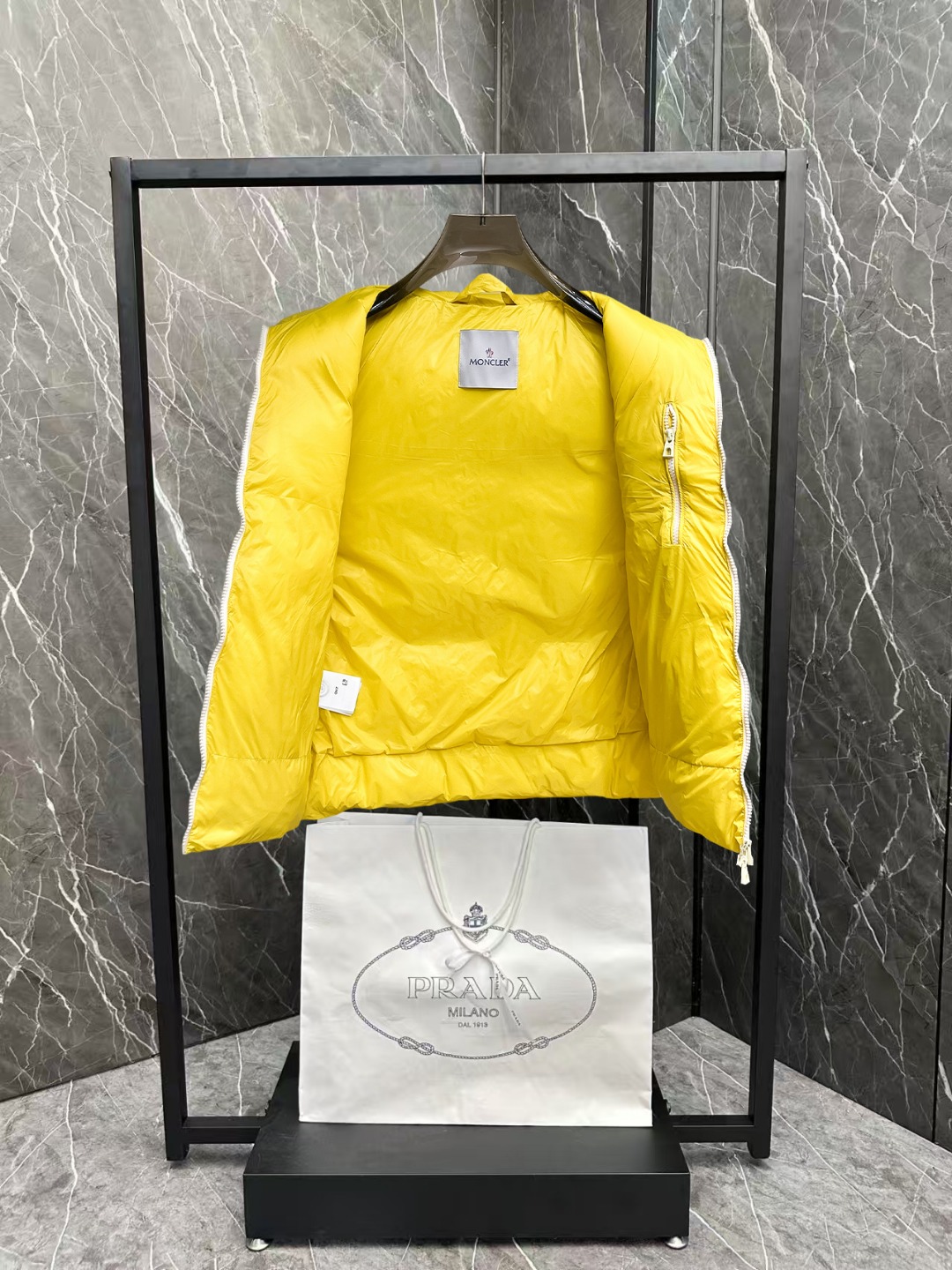 Moncler Couple Down Vest Goose Down M-l-xl