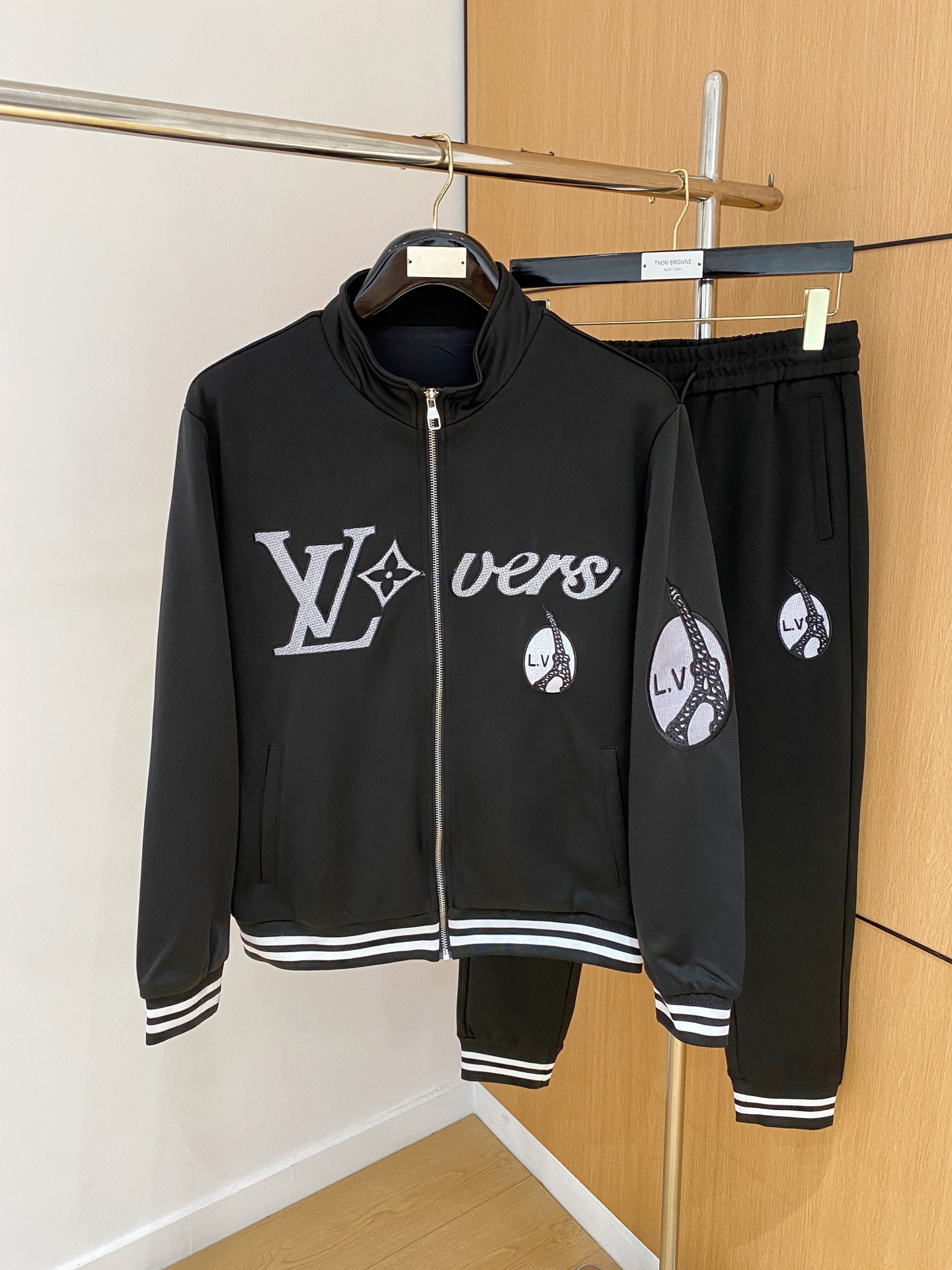 Louis Vuitton Basic Clothing M-l-xxxl