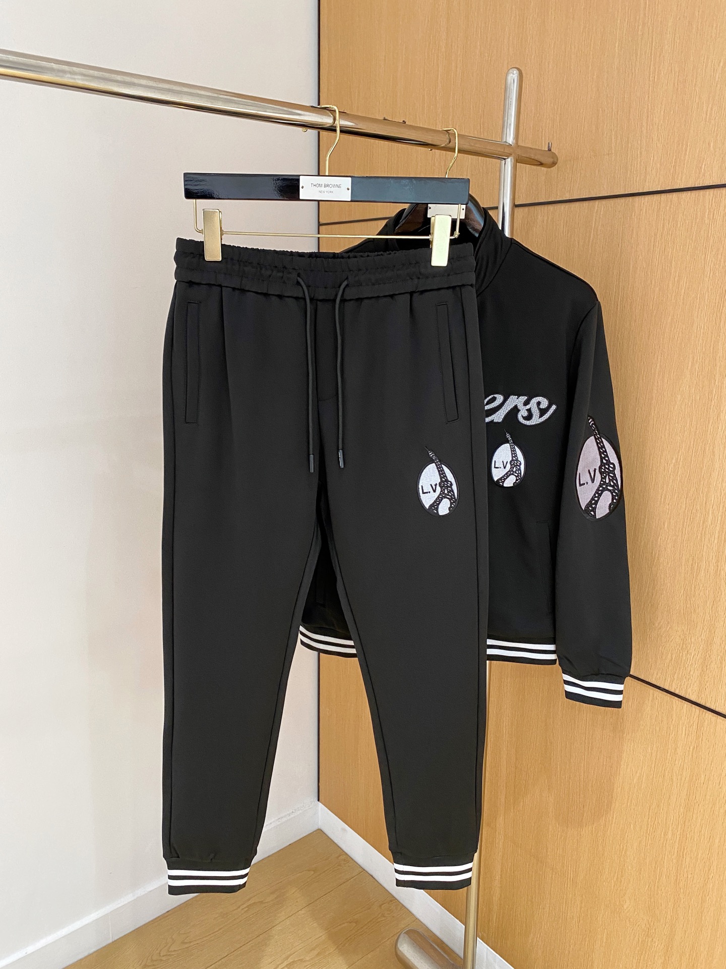 Louis Vuitton Basic Clothing M-l-xxxl