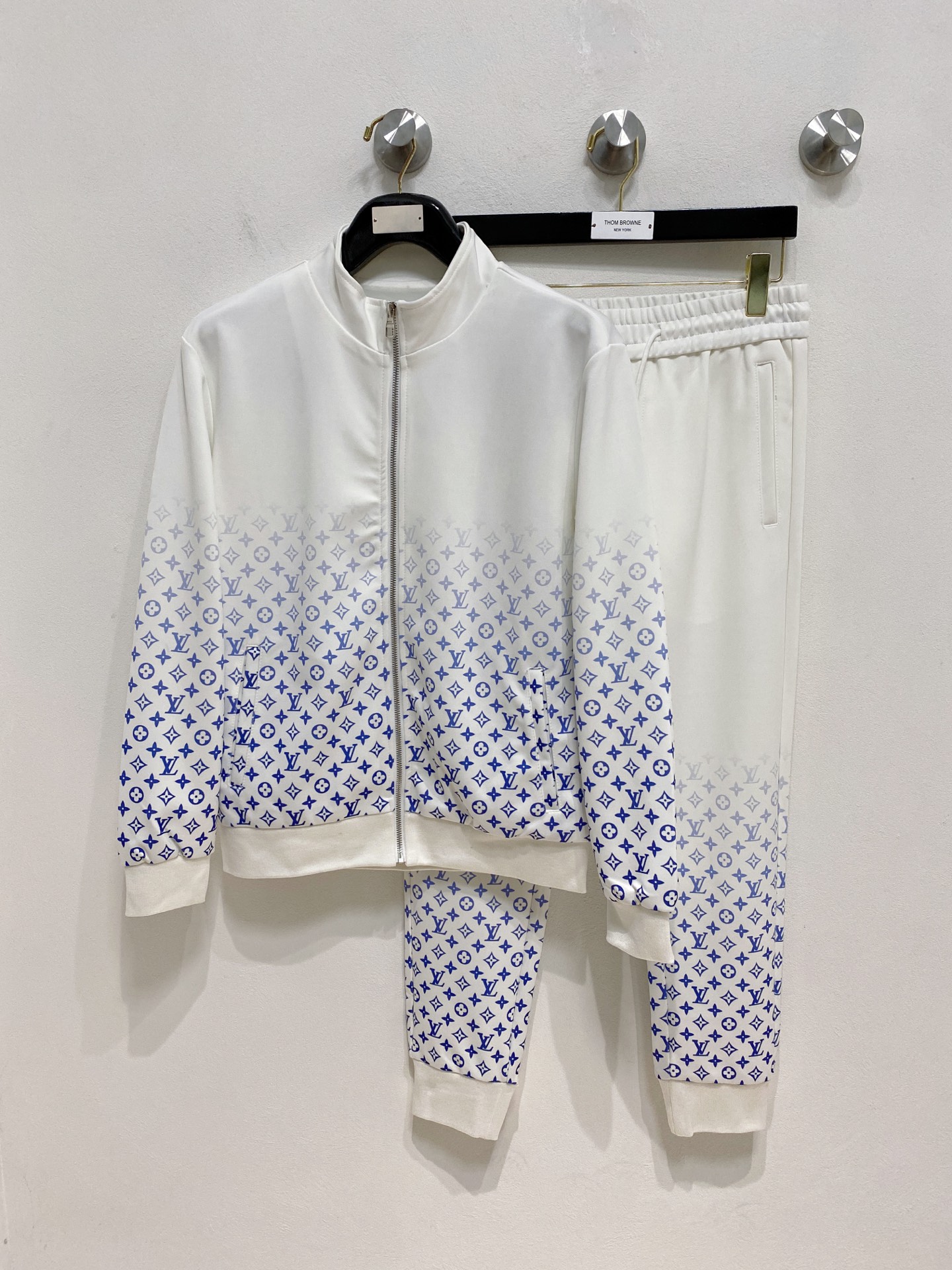 Louis Vuitton Basic Clothing M-l-xxxl