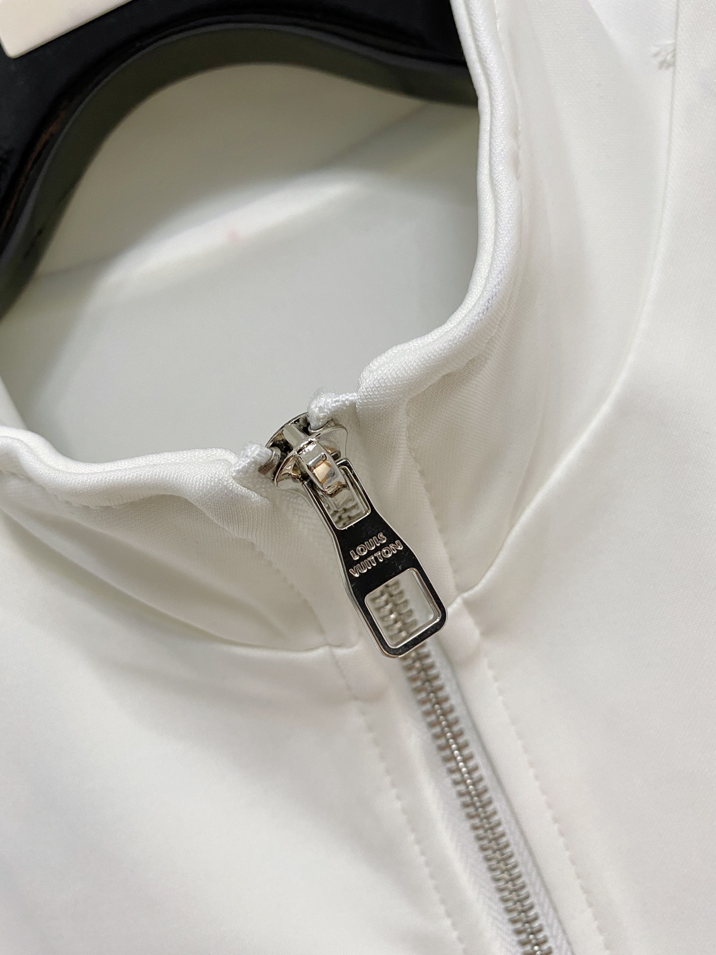 Louis Vuitton Basic Clothing M-l-xxxl