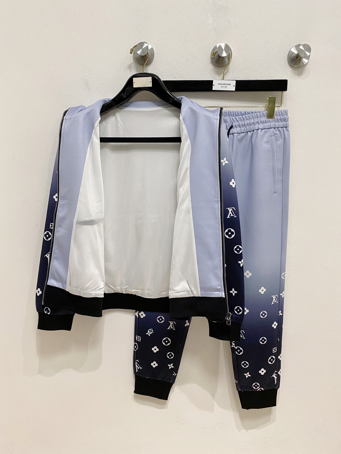 Louis Vuitton Basic Clothing M-l-xxxl