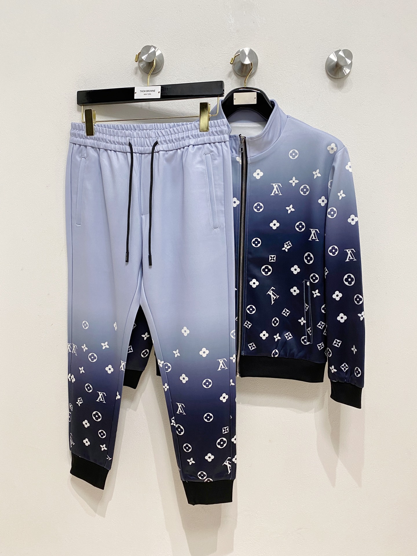 Louis Vuitton Basic Clothing M-l-xxxl
