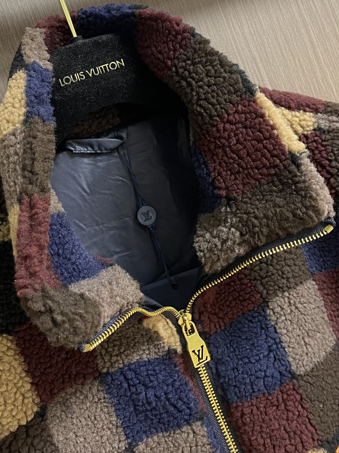 Louis Vuitton Basic Clothing S-m-l-xl